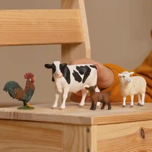 Schleich 42729 A farm állatai válogatás (tehén, kakas, bárány, kecskegida)