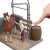 Schleich 42792 Sofia és Amerikai Saddlebred lova a lómosó helyen
