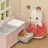   Epoch - Sylvanian Families 5567 Piros tetős babaház bútorokkal és csokoládényuszi figurával