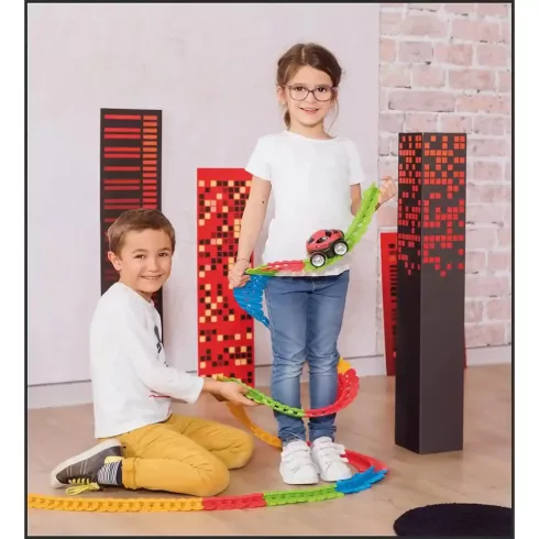Smoby FleXtreme Discovery Set - Kezdőkészlet autóval és pályával