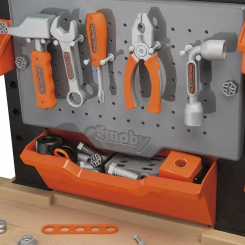 Smoby 360702 Black & Decker Bricolo Ultimate játék szerelőasztal fúrógéppel, körfűrésszel és 90db kiegészítővel