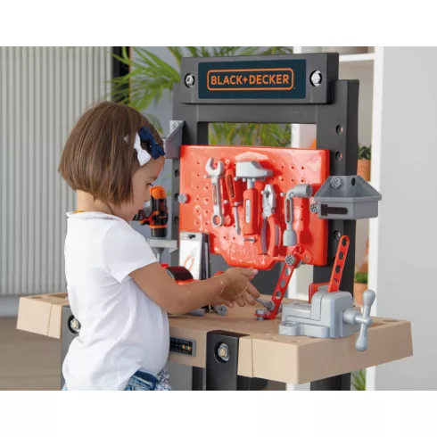 Smoby Black & Decker Bricolo Center játék szerelőasztal fúrógéppel és 92db kiegészítővel