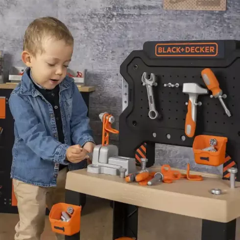 Smoby Black & Decker Bricolo játék szerelőasztal 78db kiegészítővel