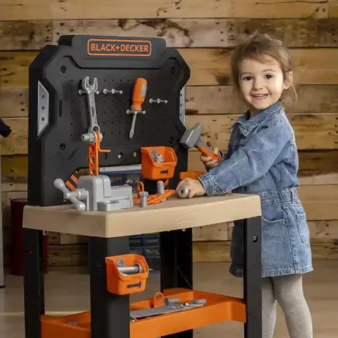 Smoby Black & Decker Bricolo játék szerelőasztal 78db kiegészítővel