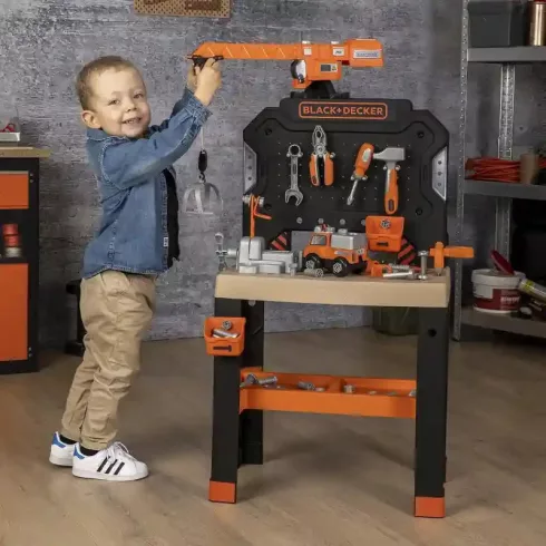 Smoby Black & Decker Bricolo Builder játék szerelőasztal 87db kiegészítővel és daruval