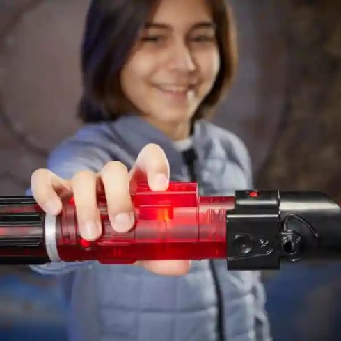 Hasbro Star Wars - Lightsaber Forge Kyber Core Darth Vader interaktív fénykard hanggal és fénnyel