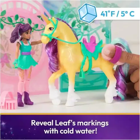 Unikornis Akadémia - Istálló Ava babával és színváltós Levél unikornisával, Unicorn Academy (csomagolássérült)